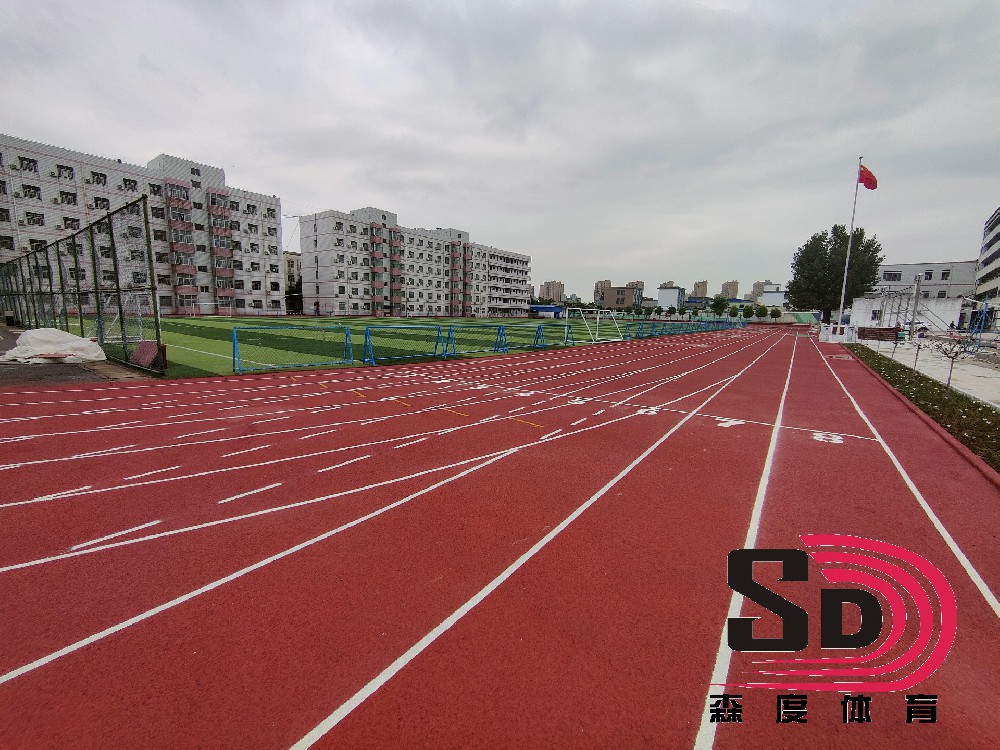 透氣型跑道施工工藝